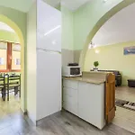 2 Bedroom Cozy In