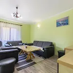 2 Bedroom Cozy In Apartman