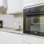 2 Bedroom Cozy In Apartman Póla
