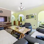 2 Bedroom Cozy In Apartman